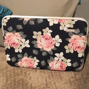 Kayond Roses mind 15”-17” laptop case